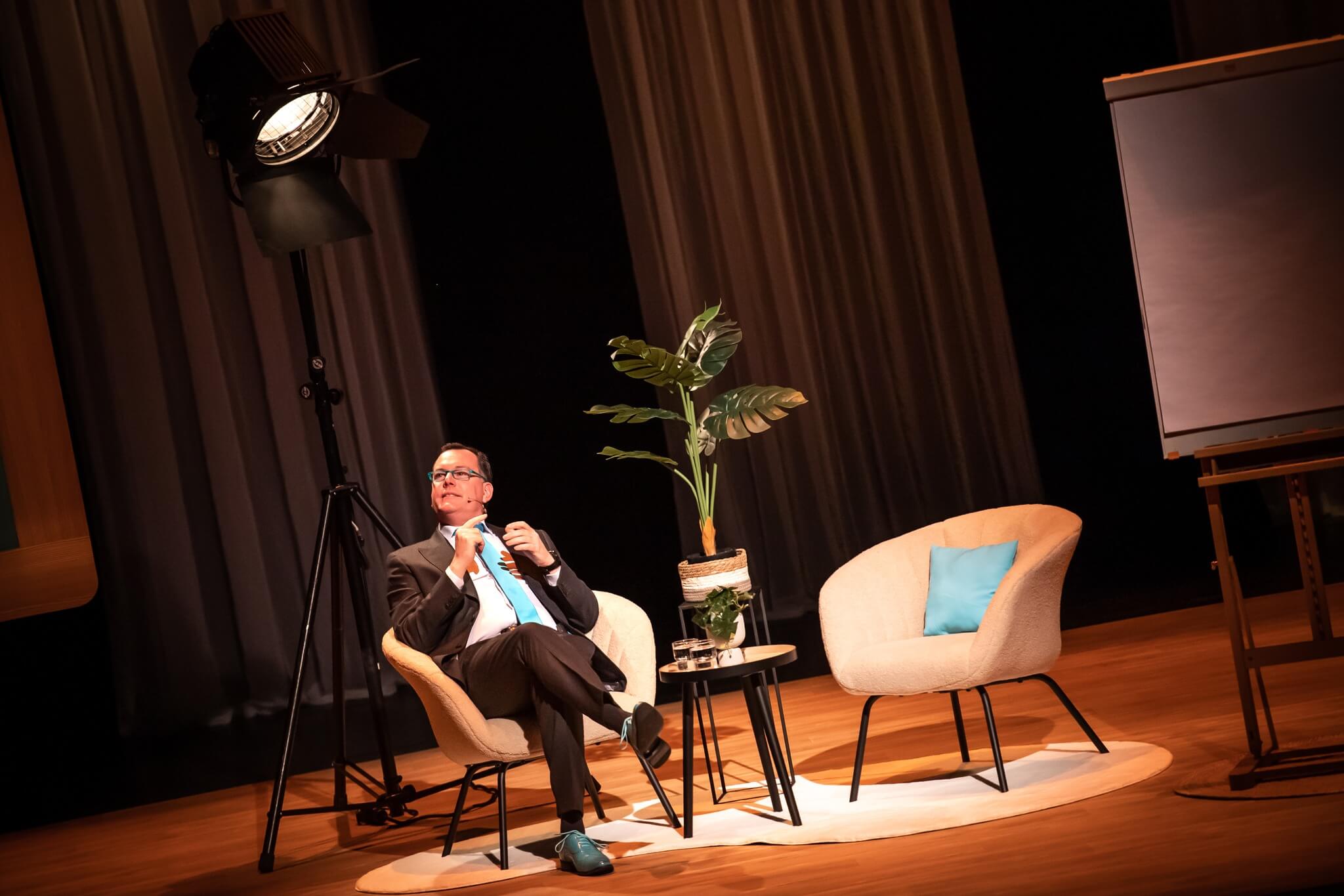 Coach Arnout Van Den Bossche